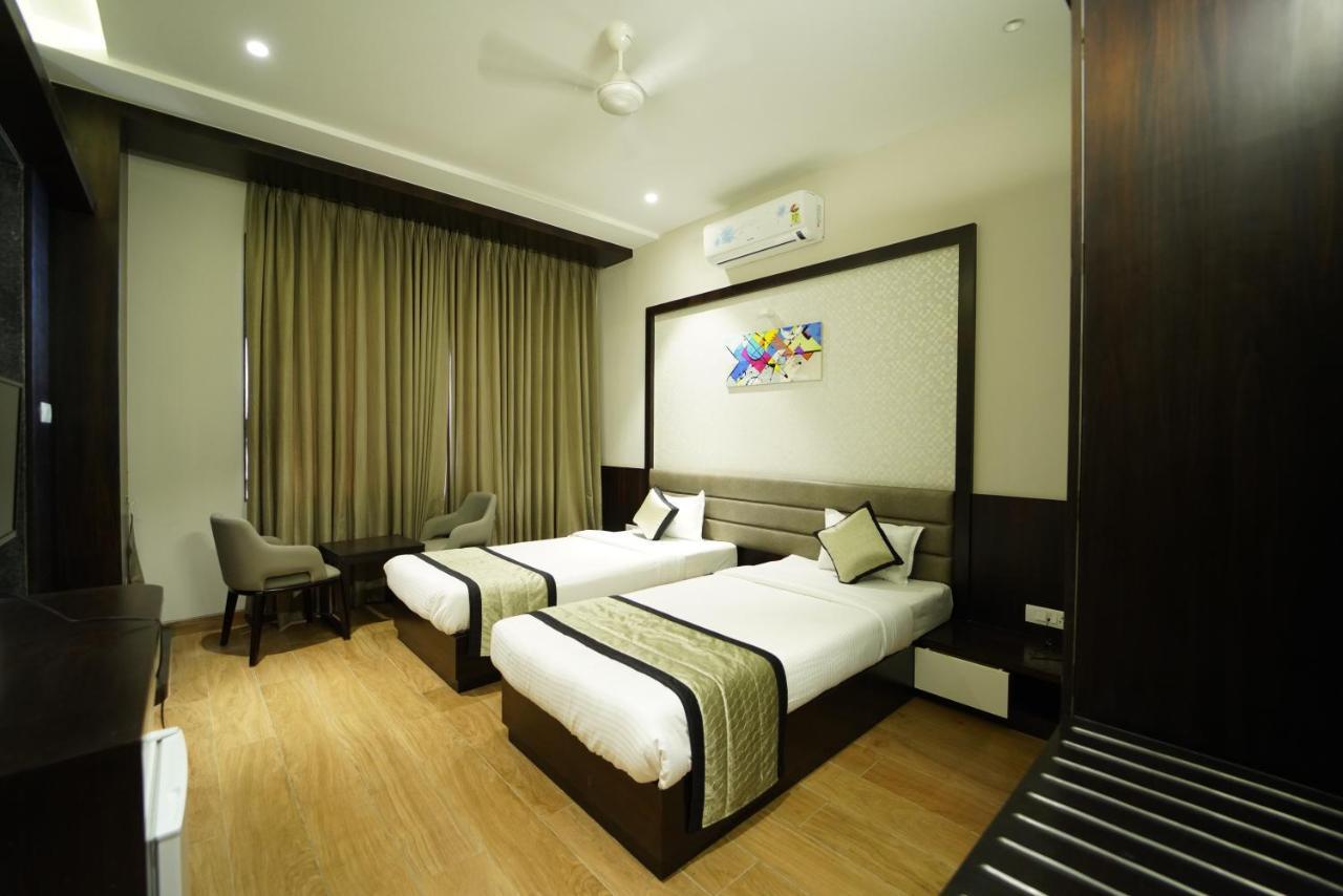 Hotel The Royal Inn Baramati Dış mekan fotoğraf