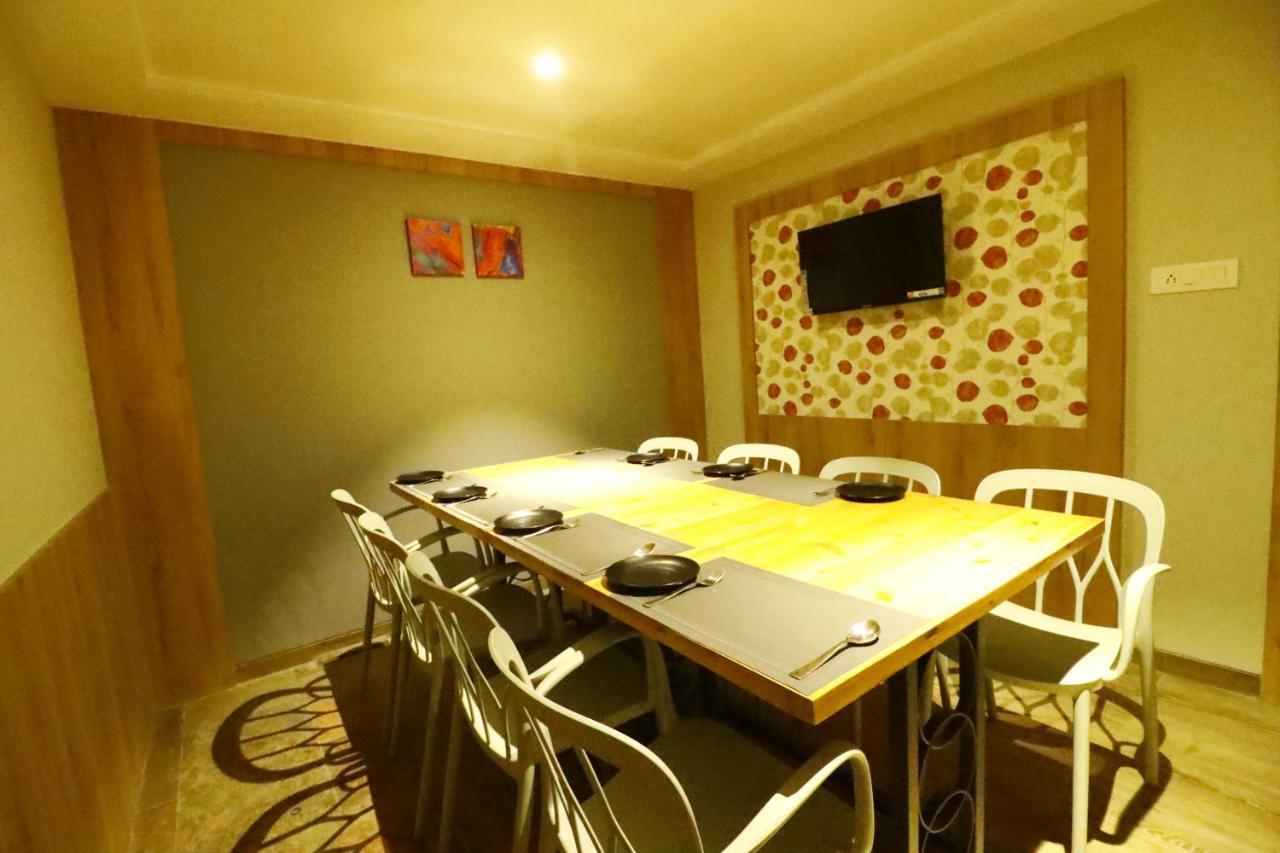 Hotel The Royal Inn Baramati Dış mekan fotoğraf