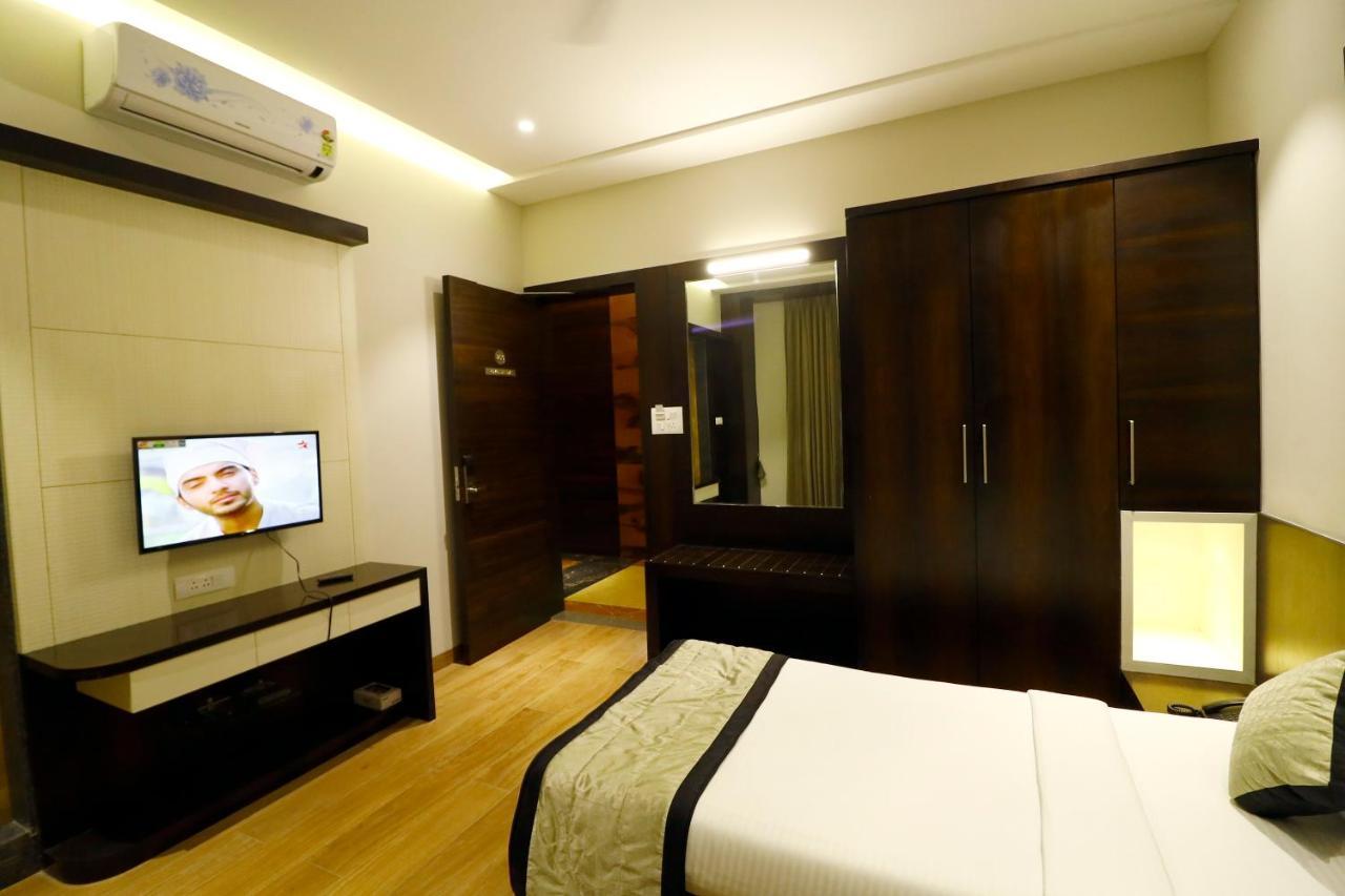 Hotel The Royal Inn Baramati Dış mekan fotoğraf